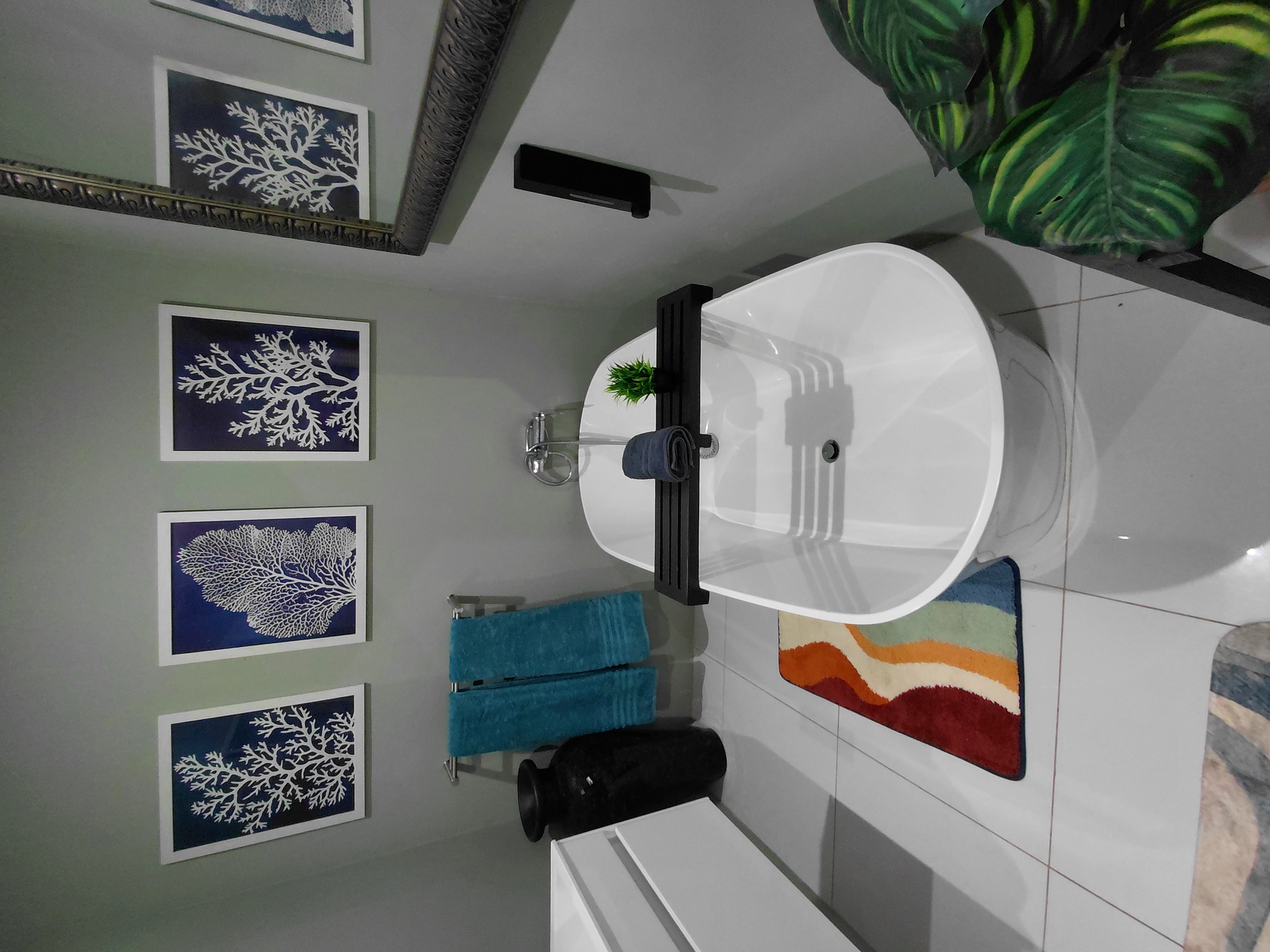 En-suite bathroom 1 fittings